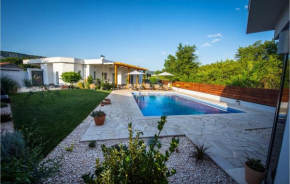Beautiful home in Glavina Donja with Outdoor swimming pool, WiFi and 3 Bedrooms